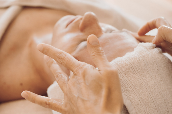 Babymoon Gesichtsbehandlung